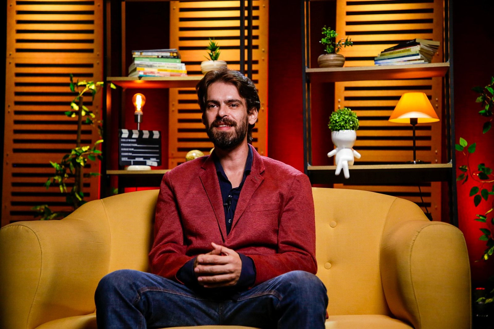 House A — gravação com setup multicâmera e iluminação profissional