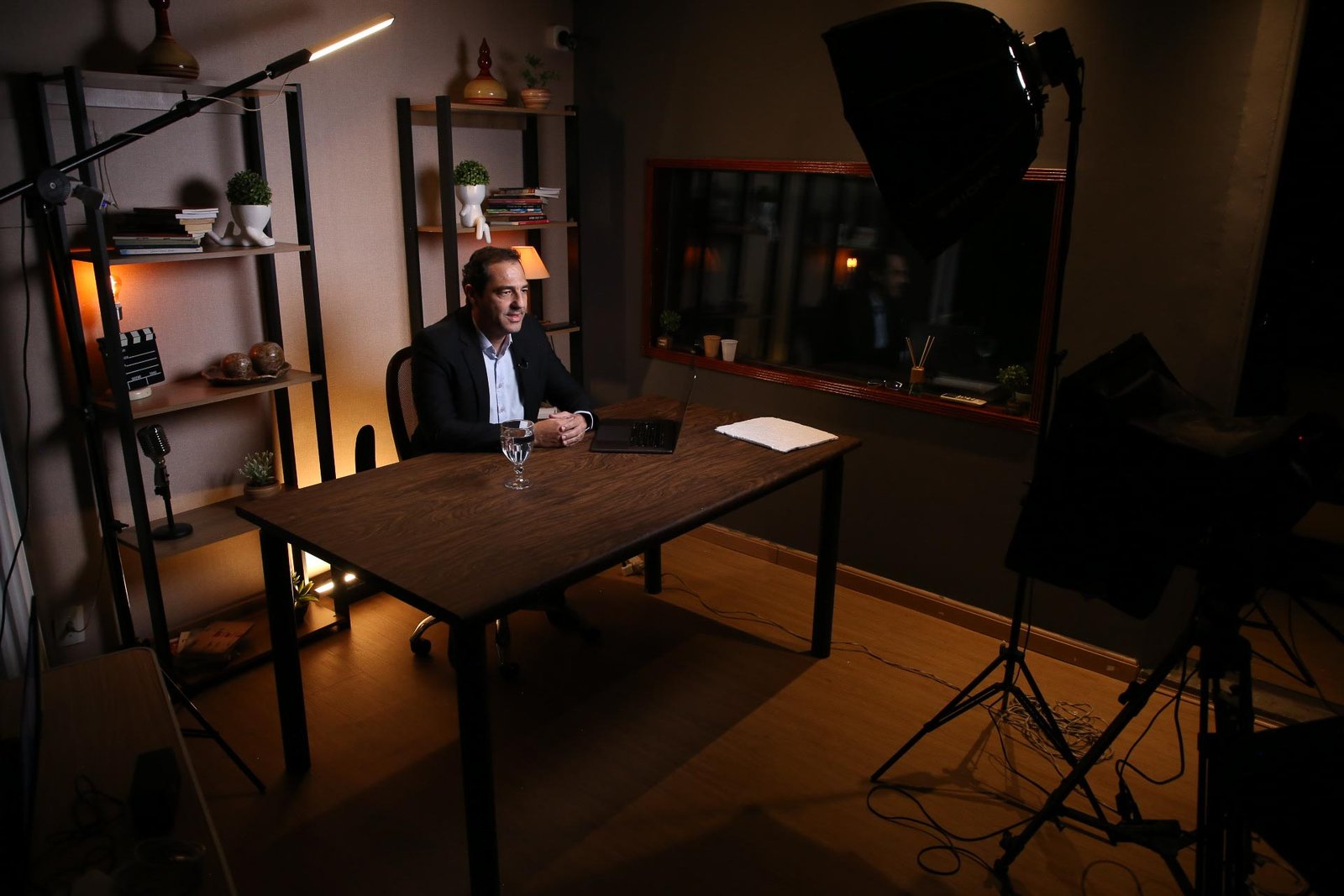 House B — especialista gravando VSL