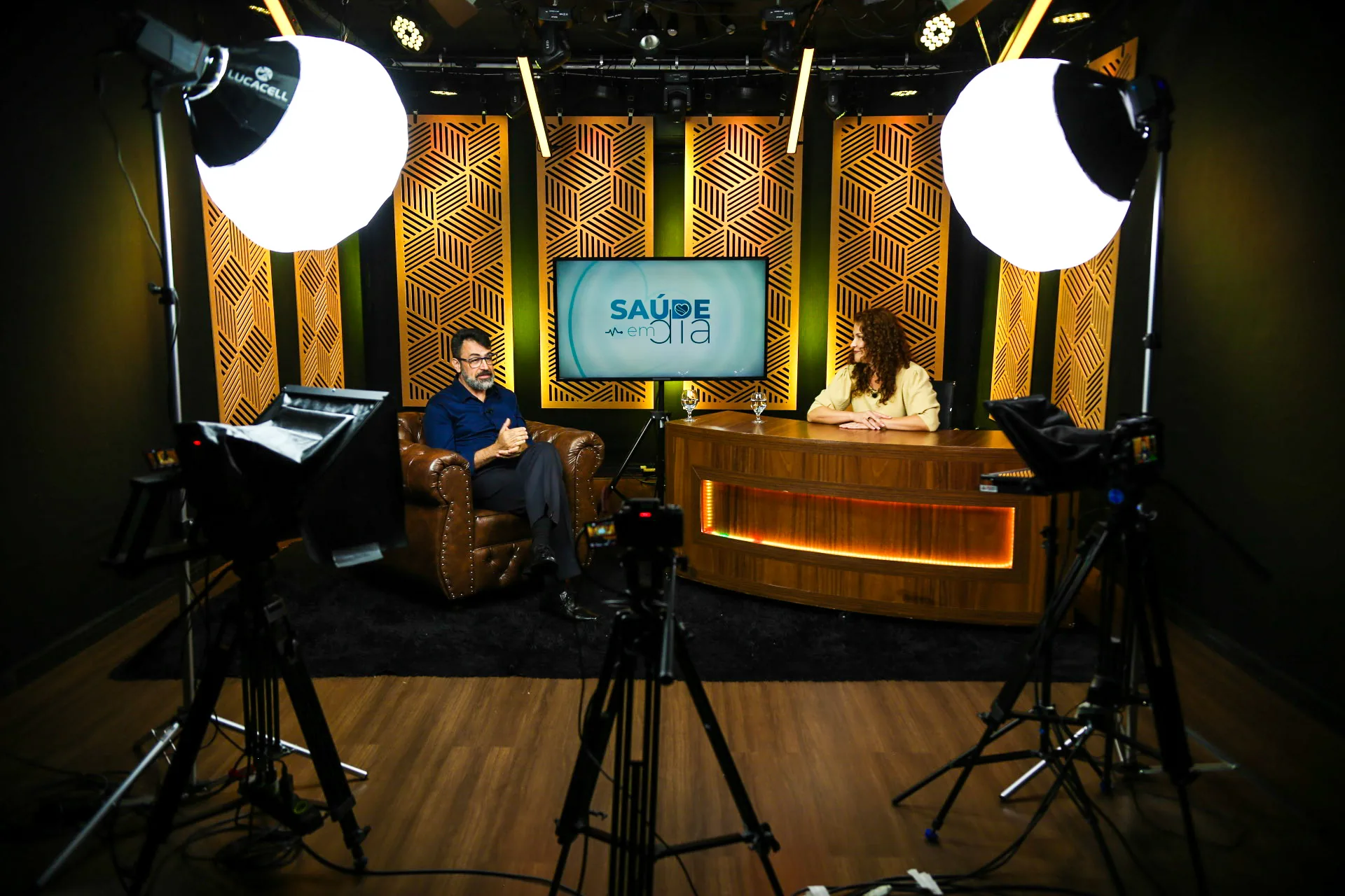 Talk show — House A